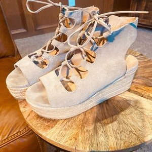Steve Madden gray wedges size 6.5
